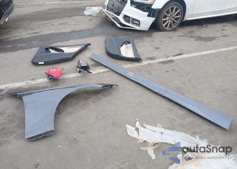 2016 BMW 330E z USA, uszkodzony, nr VIN WBA8E1C57GK479692